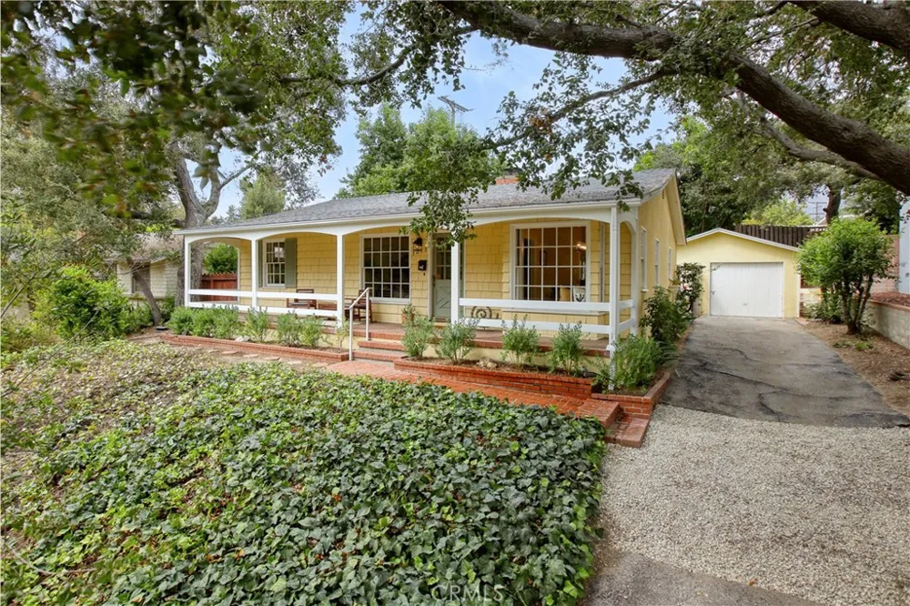 3213 Park Vista Drive Glendale, CA 91214