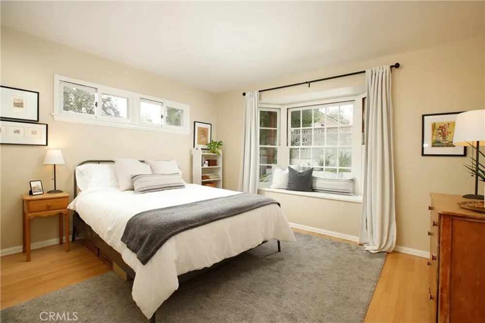 3213 Park Vista Drive Glendale, CA 91214