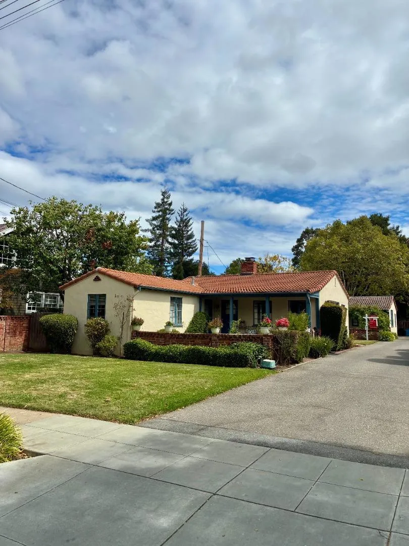 834836 Addison Avenue Palo Alto, CA 94301