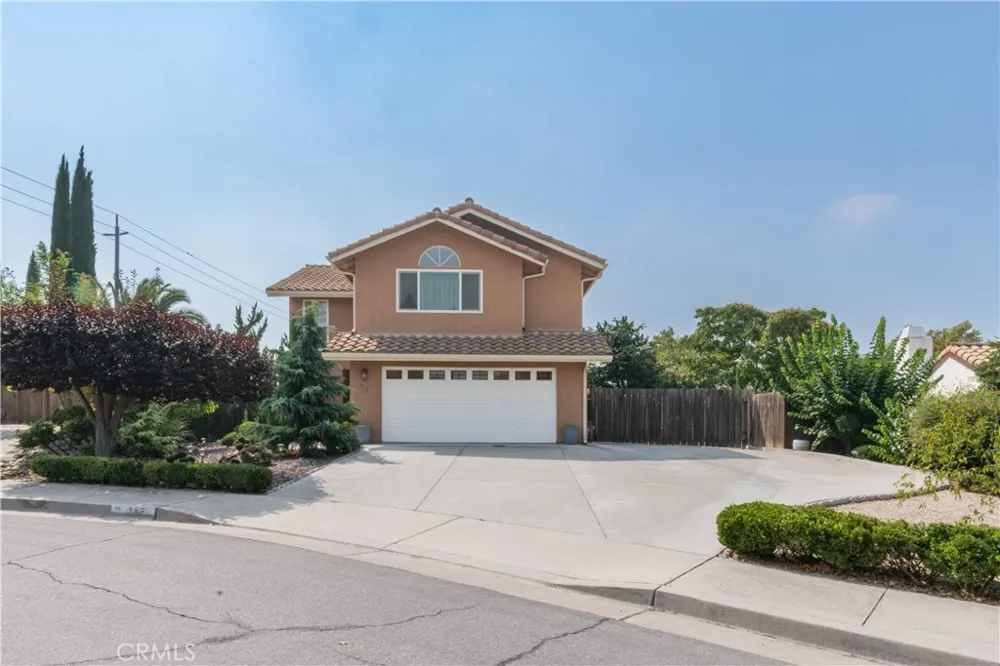 112 Encanto Paso Robles, CA 93446