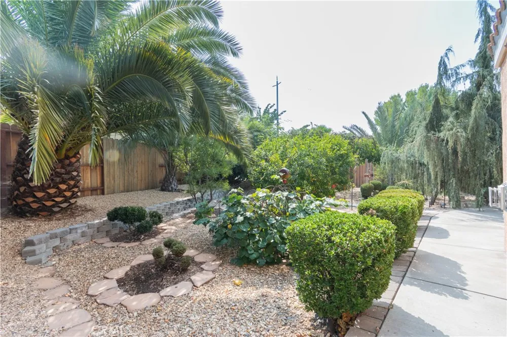 112 Encanto Paso Robles, CA 93446