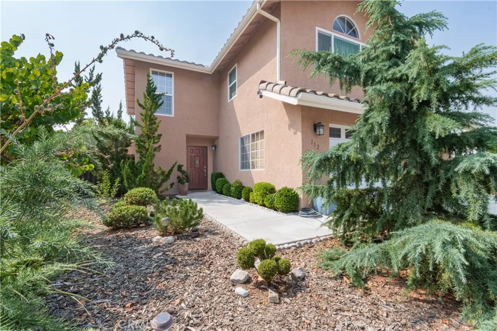 112 Encanto Paso Robles, CA 93446