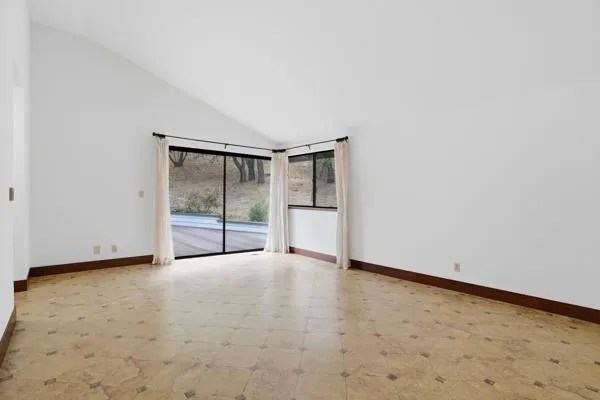 11 Biltmore Lane Menlo Park, CA 94025
