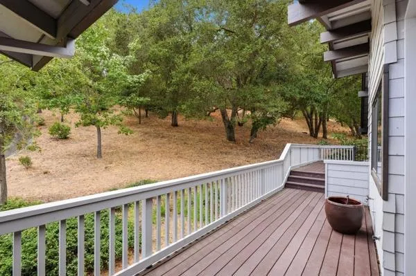 11 Biltmore Lane Menlo Park, CA 94025