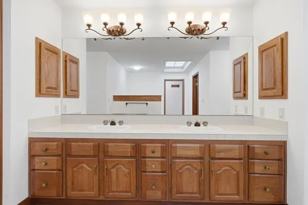 11 Biltmore Lane Menlo Park, CA 94025