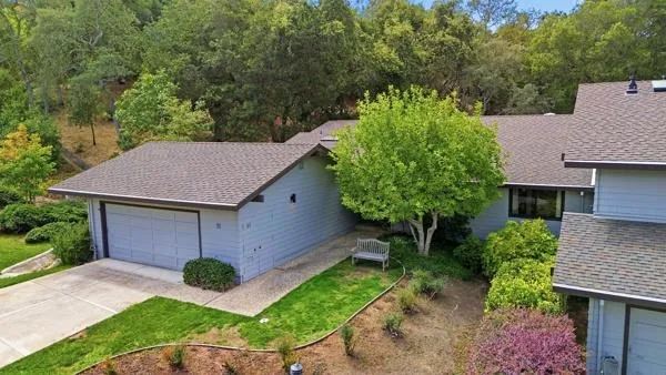 11 Biltmore Lane Menlo Park, CA 94025