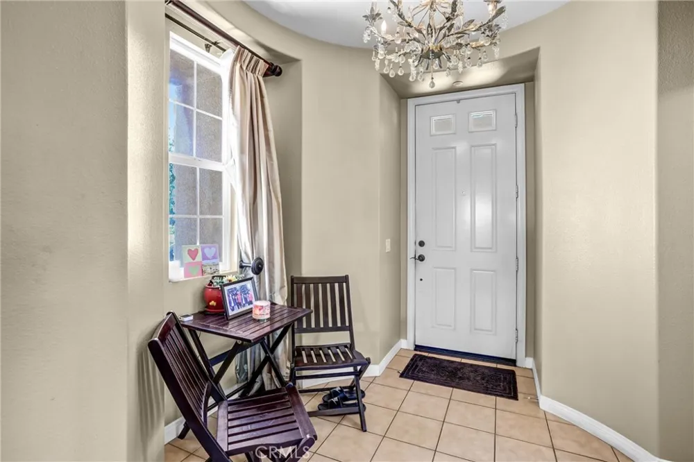 5559 Scharf Fontana, CA 92336