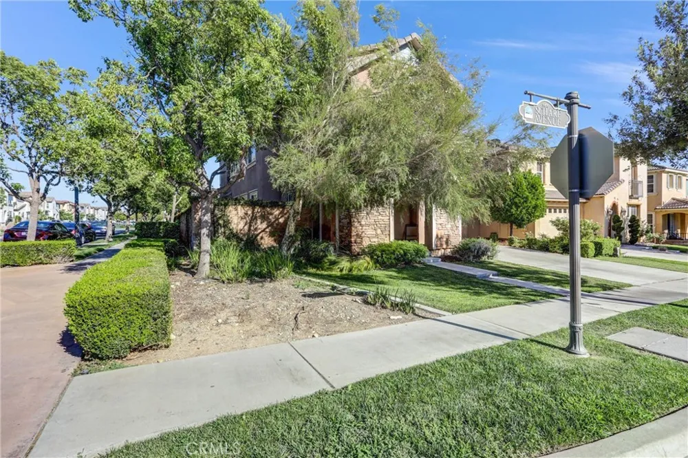5559 Scharf Fontana, CA 92336