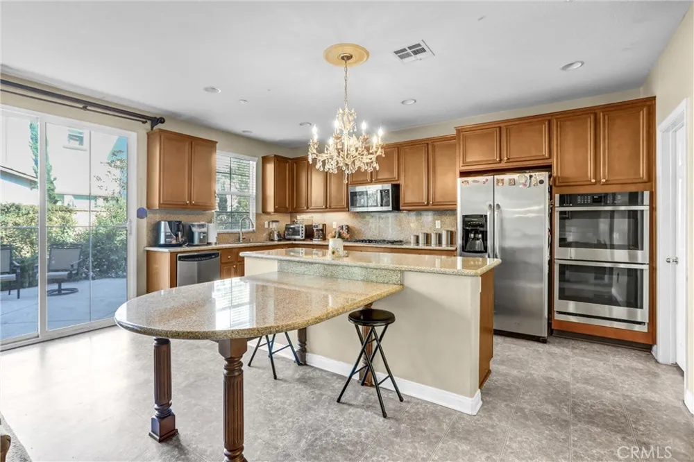 5559 Scharf Fontana, CA 92336