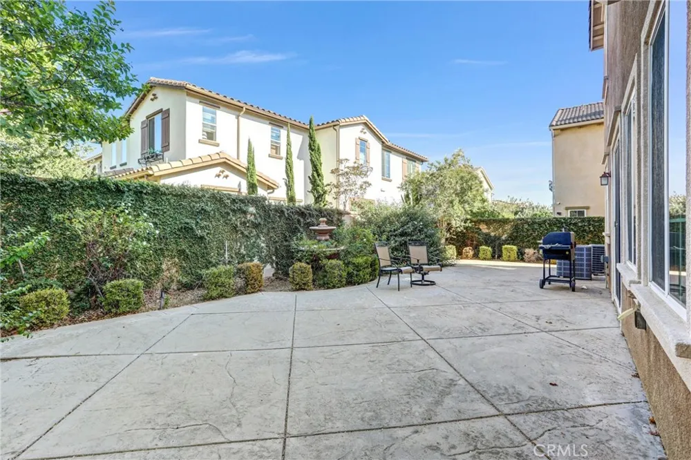 5559 Scharf Fontana, CA 92336