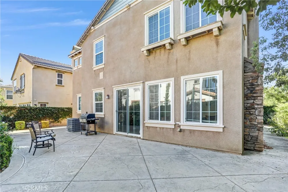 5559 Scharf Fontana, CA 92336