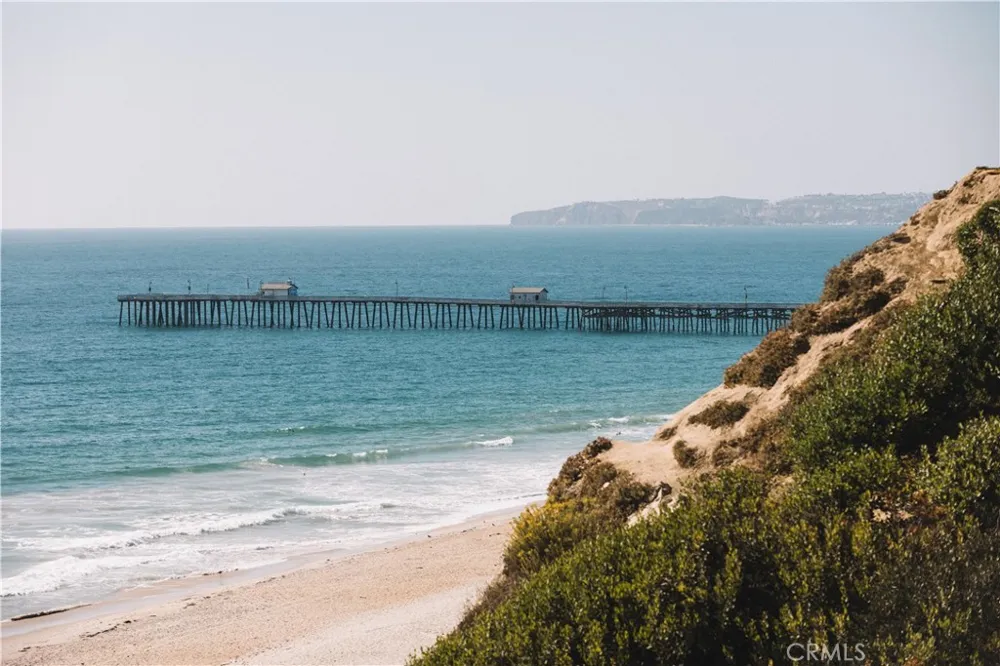 1042 Calle Del Cerro #203 San Clemente, CA 92672