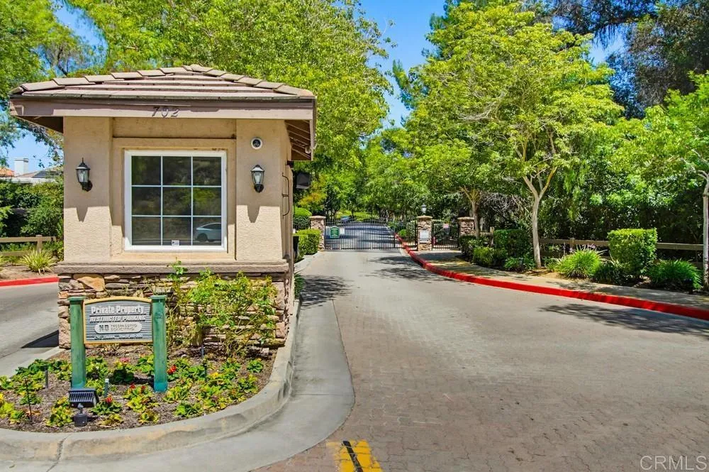2194 Stone Castle Fallbrook, CA 92028
