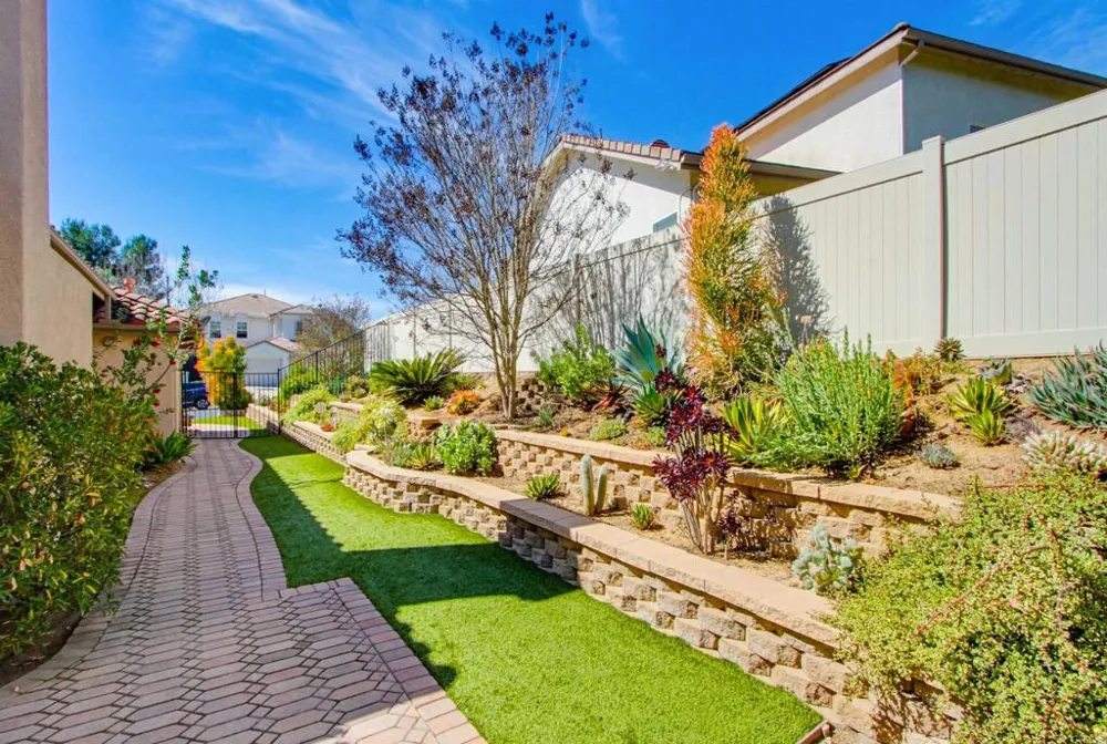2194 Stone Castle Fallbrook, CA 92028