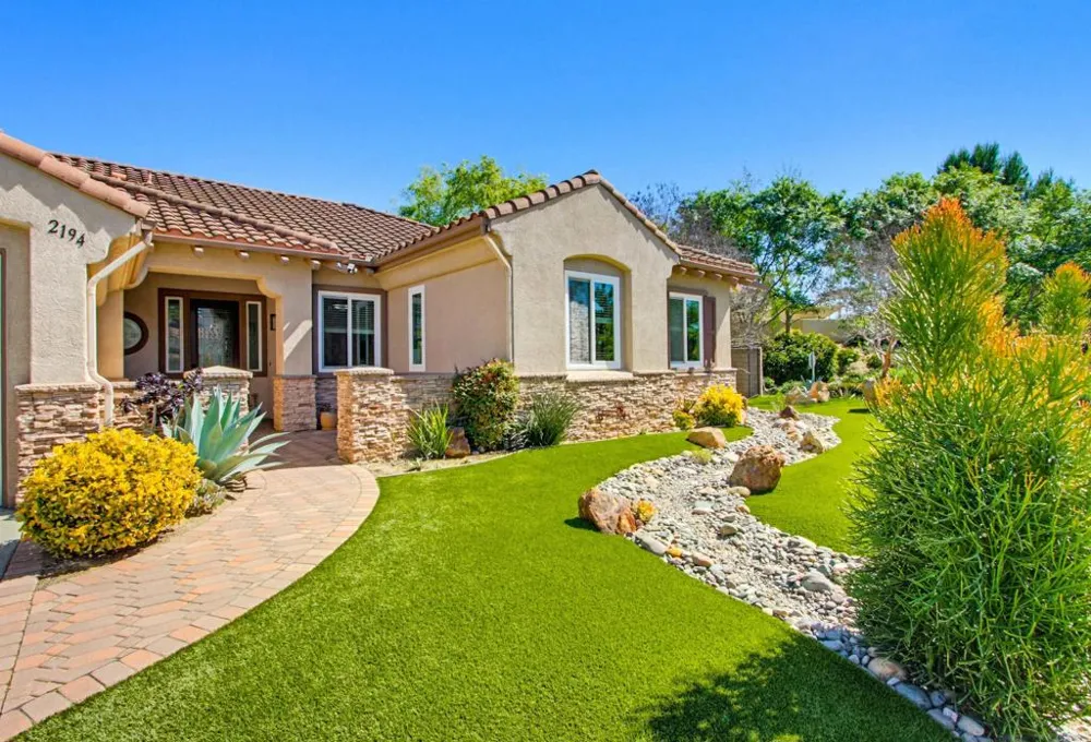 2194 Stone Castle Fallbrook, CA 92028