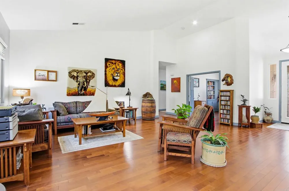 2194 Stone Castle Fallbrook, CA 92028