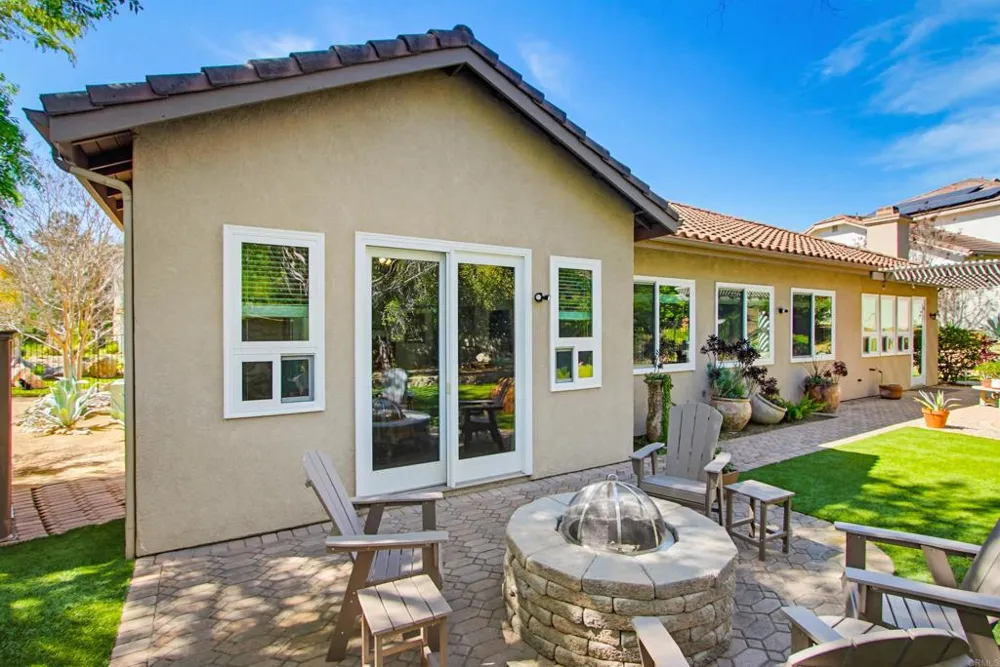2194 Stone Castle Fallbrook, CA 92028