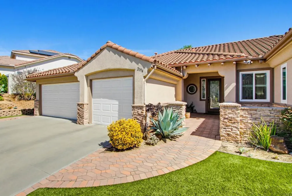 2194 Stone Castle Fallbrook, CA 92028