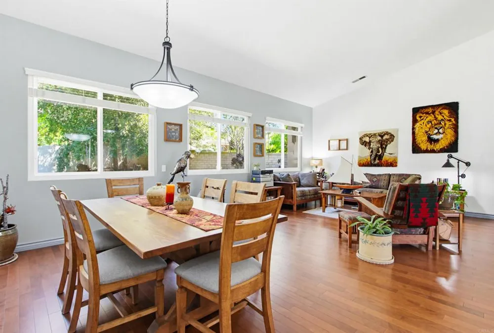 2194 Stone Castle Fallbrook, CA 92028