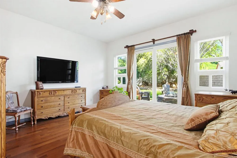 2194 Stone Castle Fallbrook, CA 92028