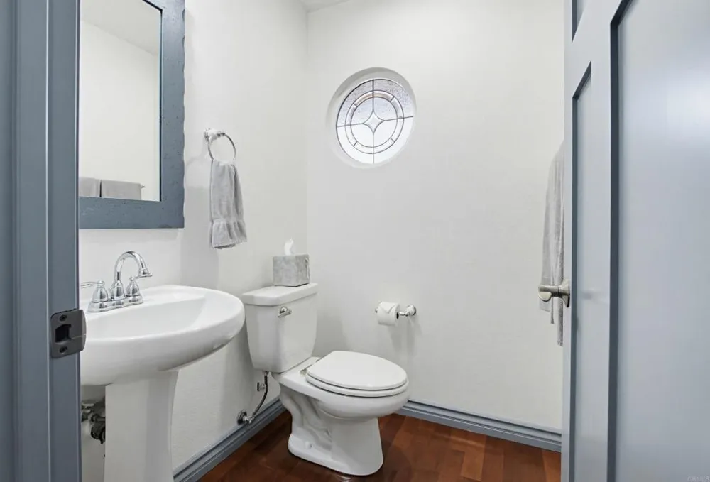 2194 Stone Castle Fallbrook, CA 92028
