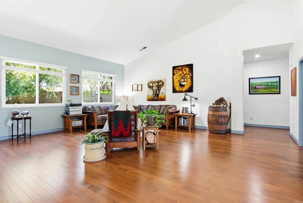 2194 Stone Castle Fallbrook, CA 92028