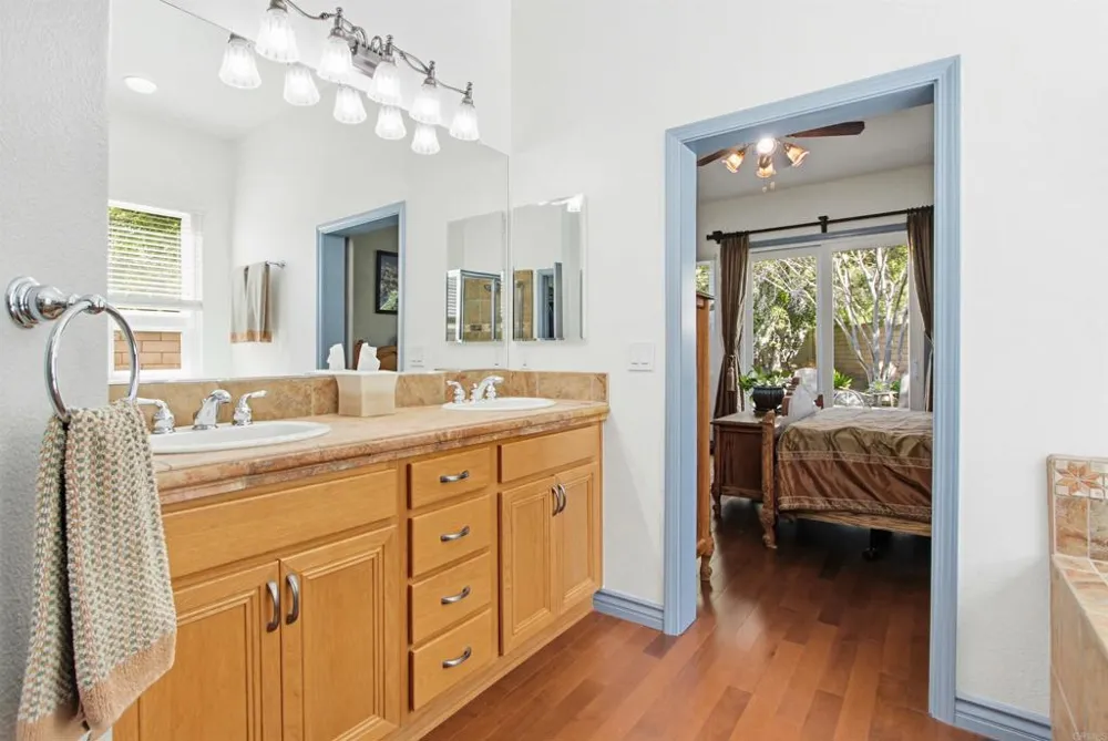 2194 Stone Castle Fallbrook, CA 92028