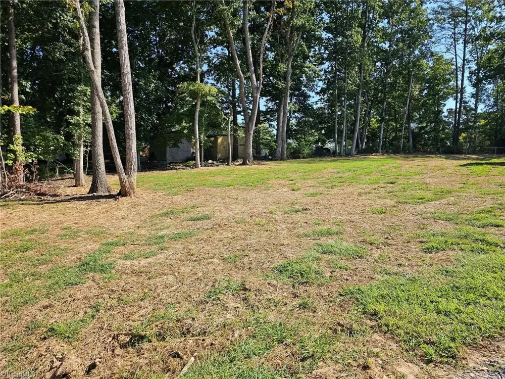 116 Brookfield Drive Mount Airy, NC 27030