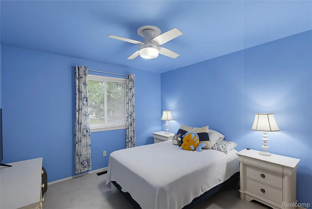 20473 Longwood Drive Clinton Charter Township, MI 48038