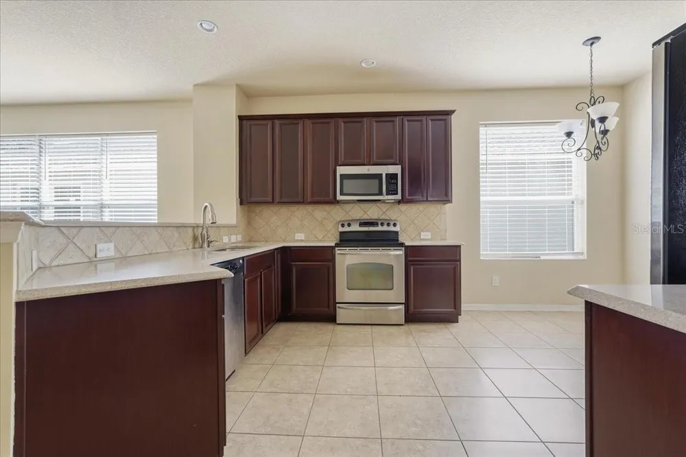 1268 SALISBURY DR Winter Haven, FL 33881