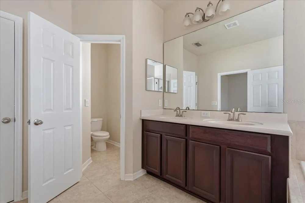1268 SALISBURY DR Winter Haven, FL 33881