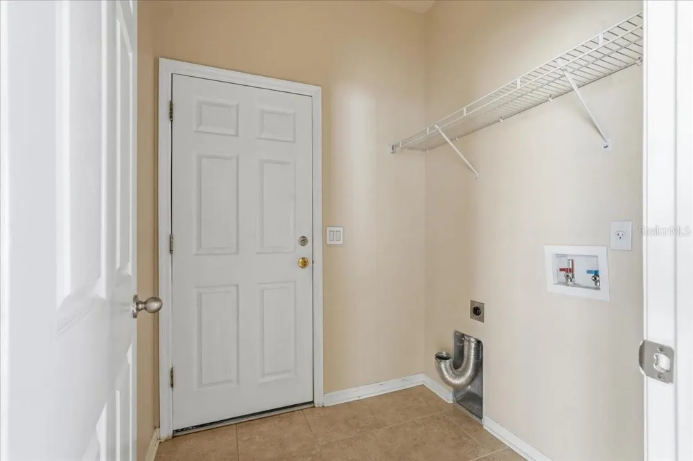 1268 SALISBURY DR Winter Haven, FL 33881