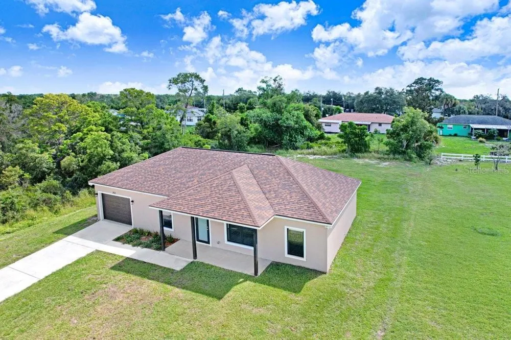 253 HALLMARK AVENUE Lake Placid, FL 33852