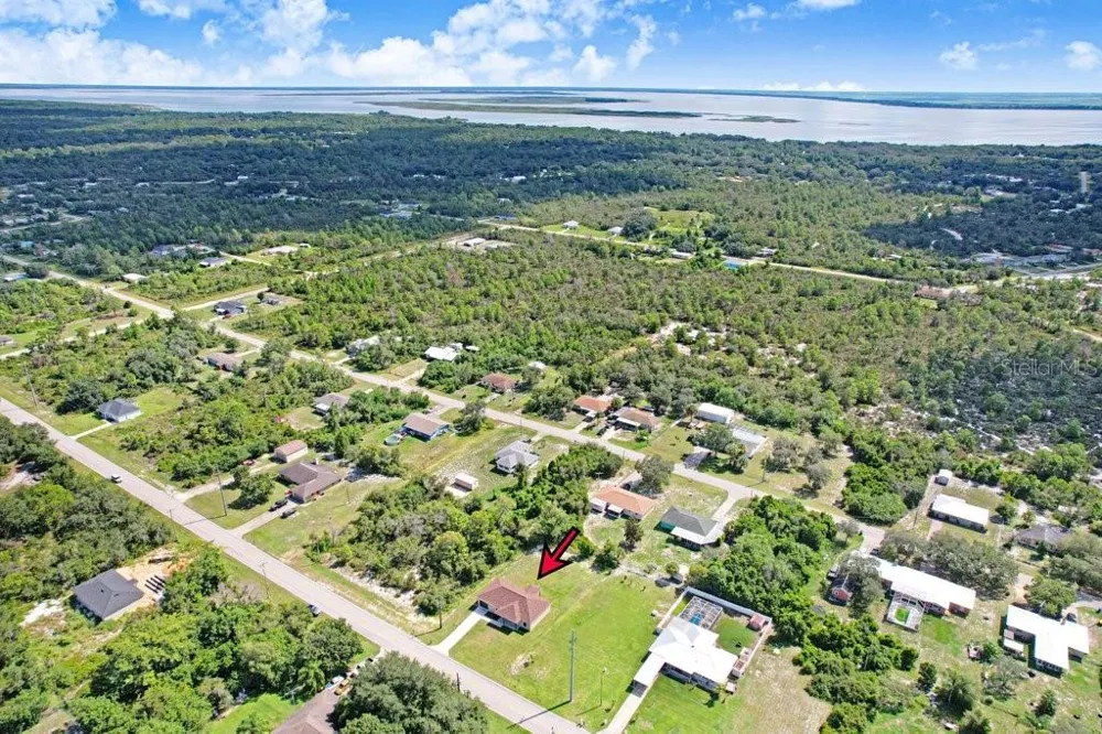 253 HALLMARK AVENUE Lake Placid, FL 33852