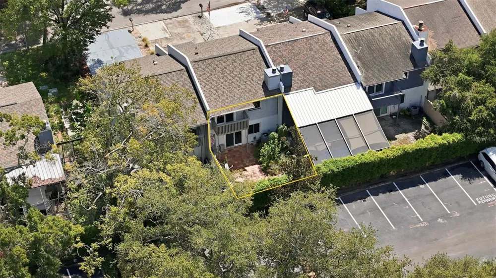 5824 IDLE FOREST PLACE Tampa, FL 33614
