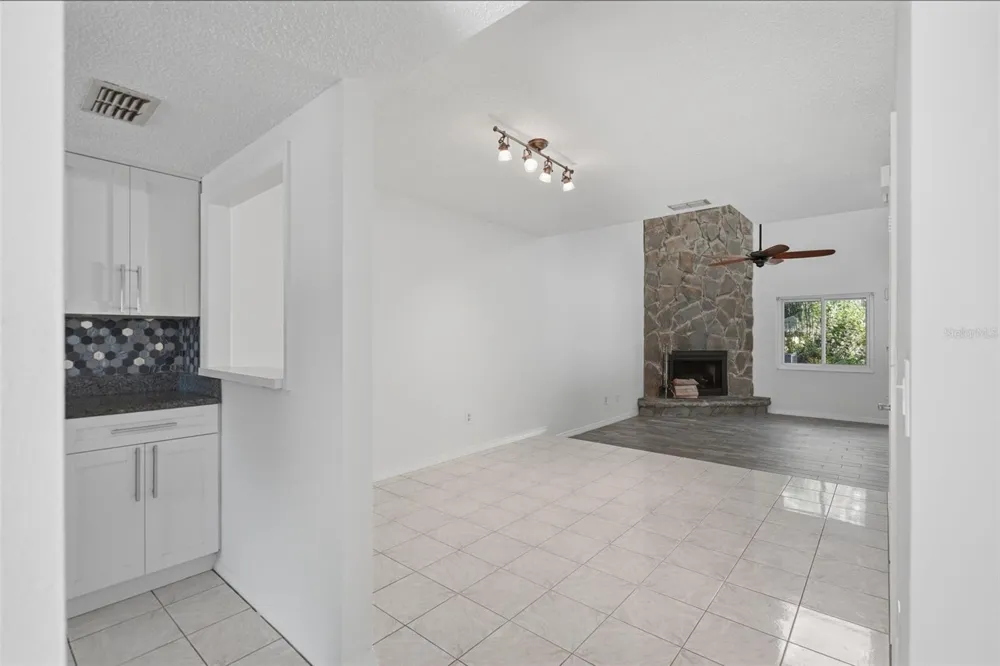 5824 IDLE FOREST PLACE Tampa, FL 33614