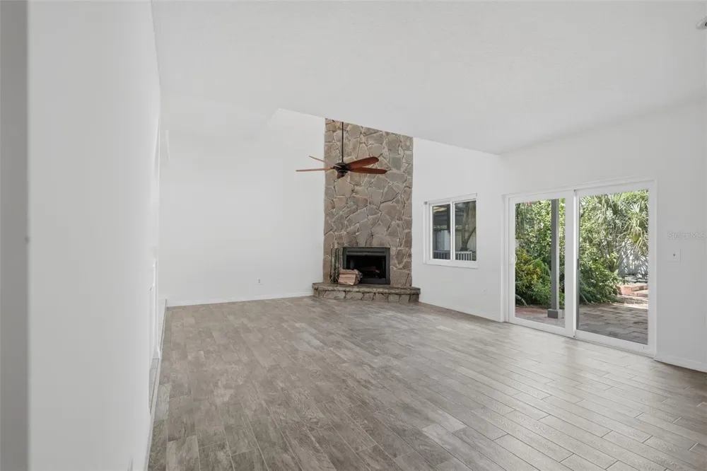 5824 IDLE FOREST PLACE Tampa, FL 33614