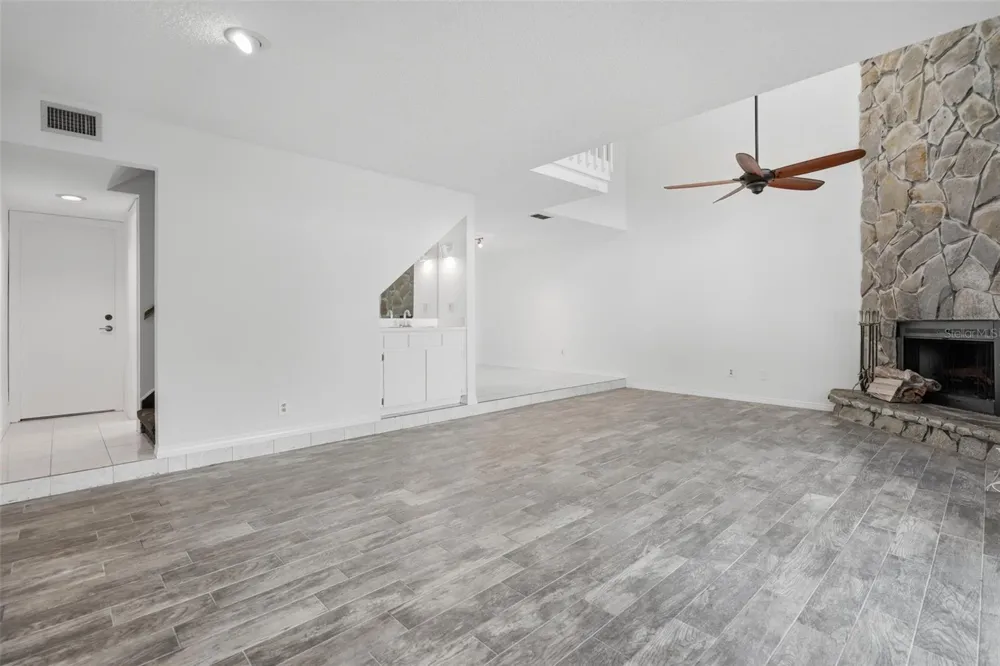 5824 IDLE FOREST PLACE Tampa, FL 33614
