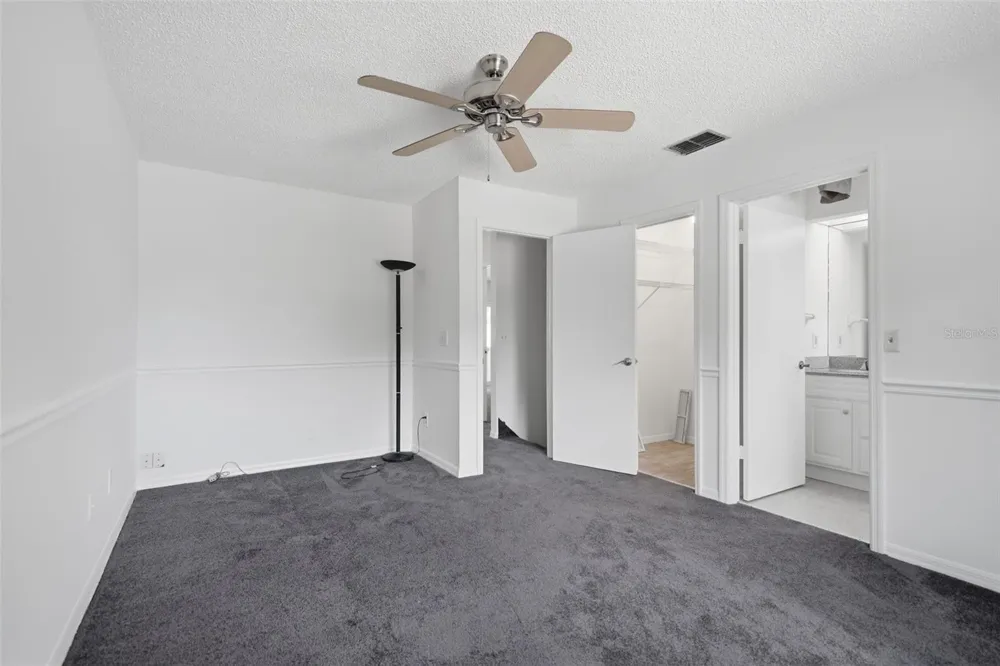 5824 IDLE FOREST PLACE Tampa, FL 33614