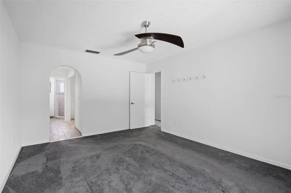 5824 IDLE FOREST PLACE Tampa, FL 33614
