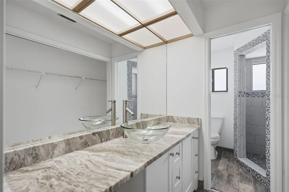 5824 IDLE FOREST PLACE Tampa, FL 33614