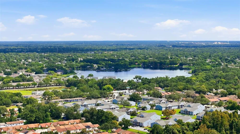 5824 IDLE FOREST PLACE Tampa, FL 33614