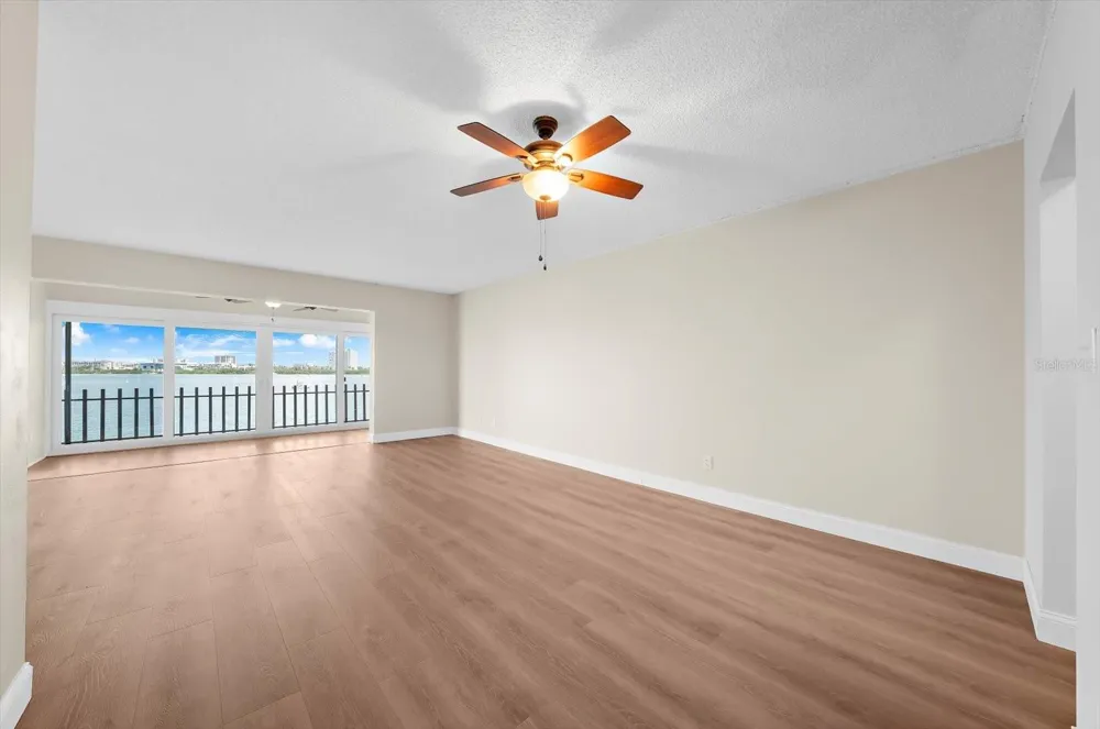 868 BAYWAY BOULEVARD #307 Clearwater Beach, FL 33767