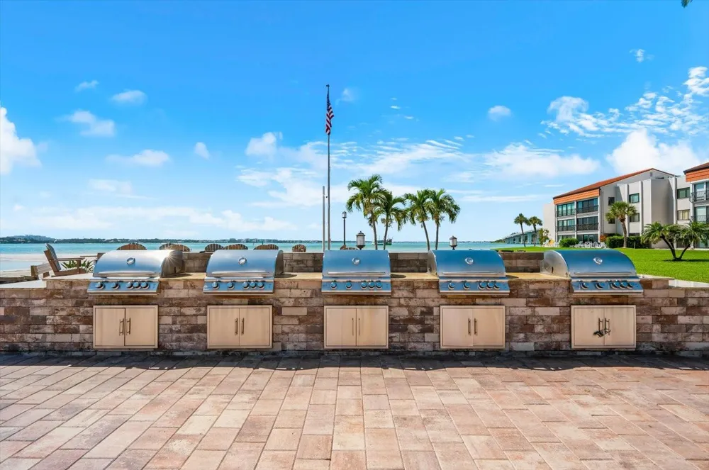 868 BAYWAY BOULEVARD #307 Clearwater Beach, FL 33767