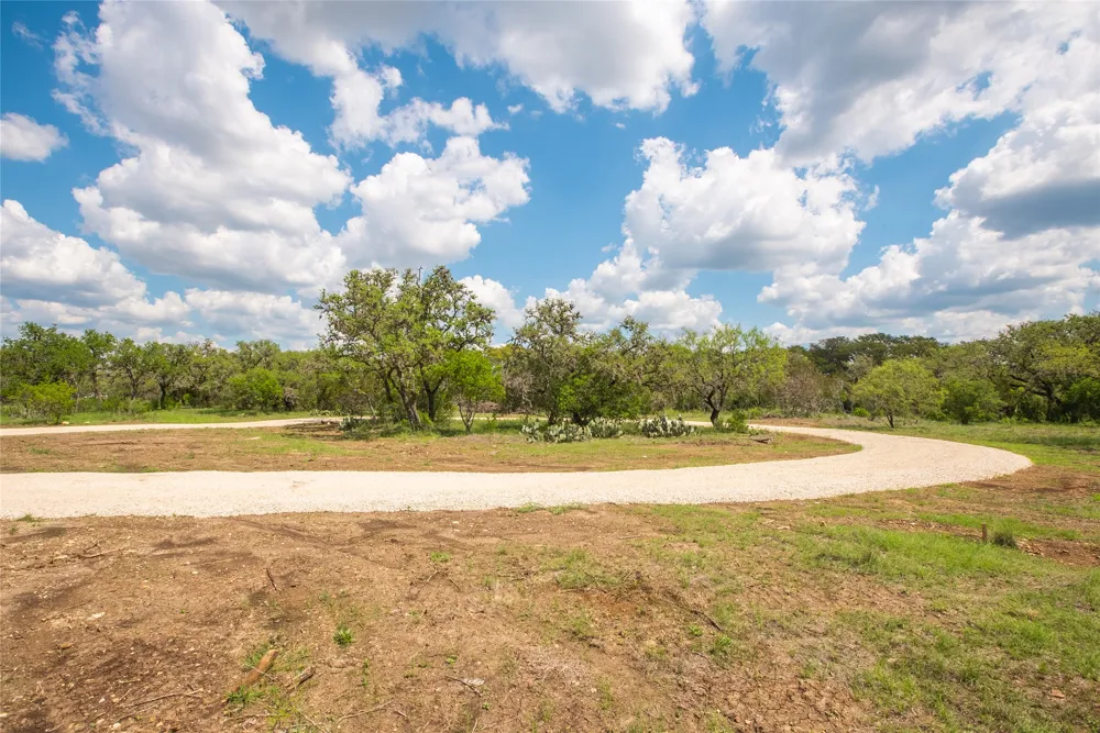 401 Bow Wood Drive Utopia, TX 78885