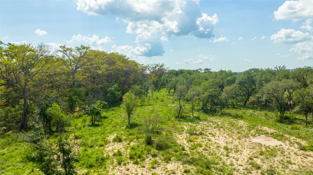 401 Bow Wood Drive Utopia, TX 78885
