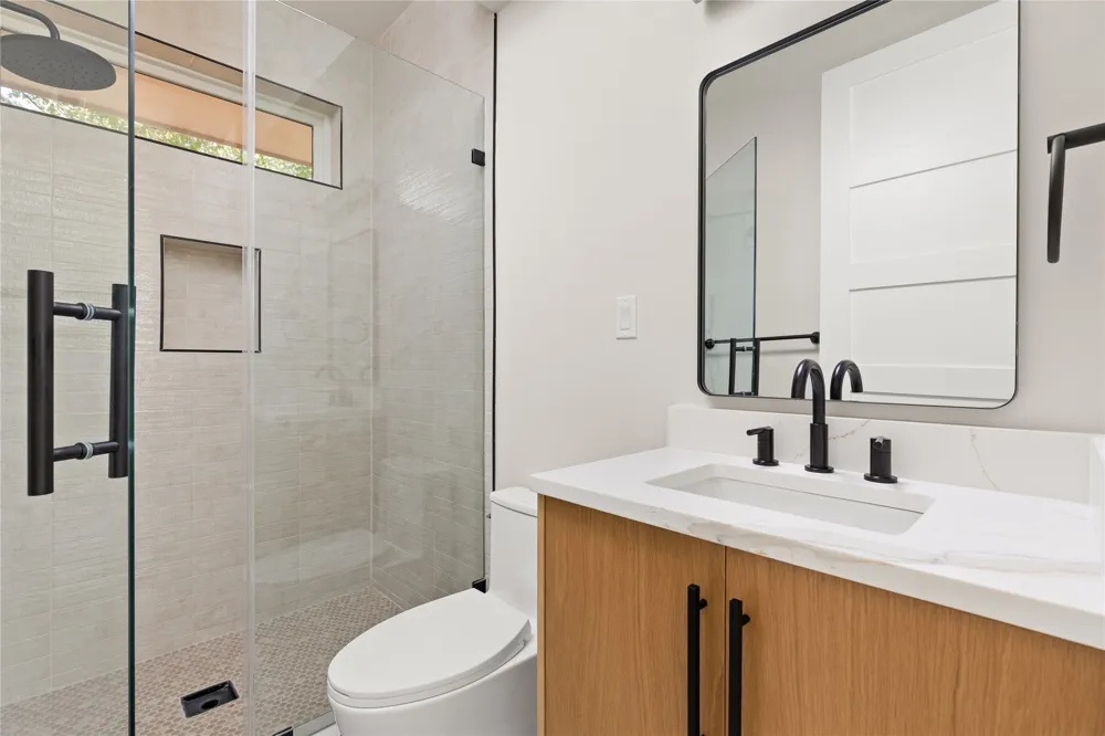 100 W Odell Street #3 Austin, TX 78752
