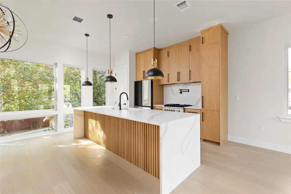 100 W Odell Street #3 Austin, TX 78752