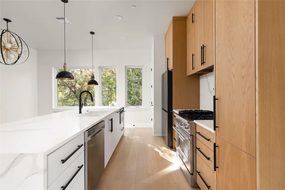 100 W Odell Street #3 Austin, TX 78752