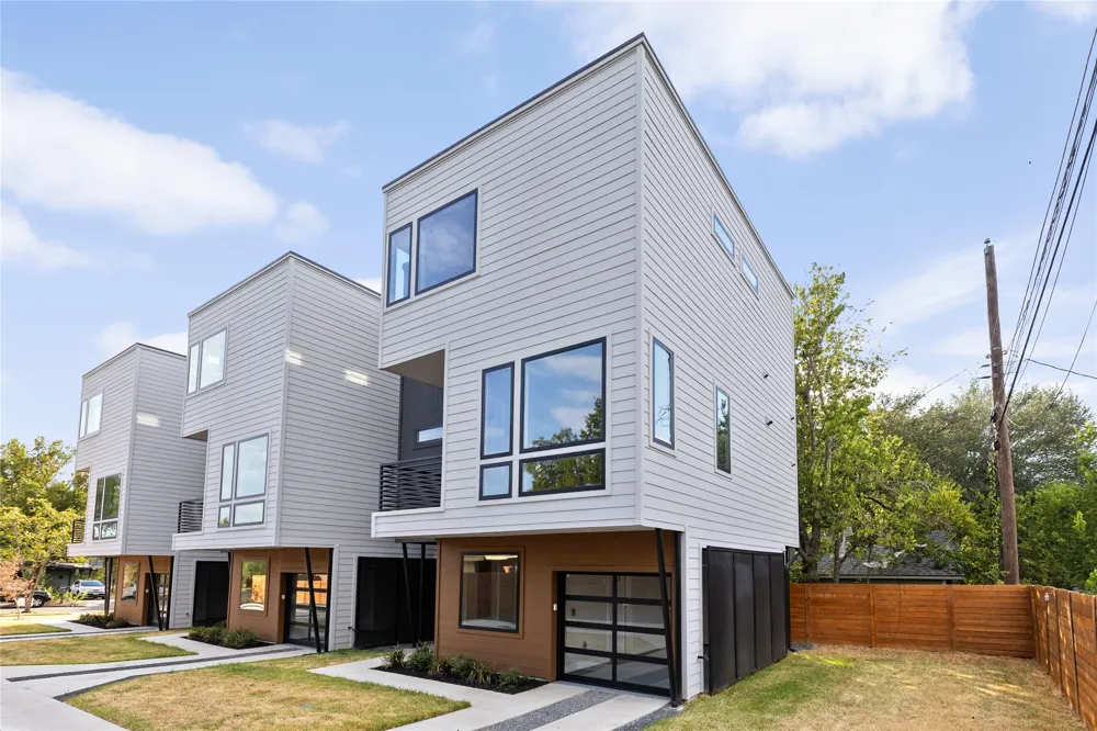 100 W Odell Street #3 Austin, TX 78752